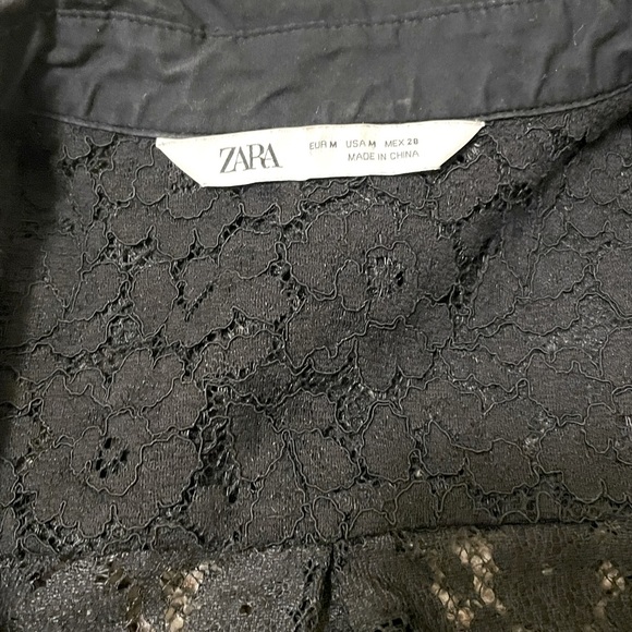 ZARA WOMENS black lace long sleeve button down blouse, size M - Picture 2 of 3